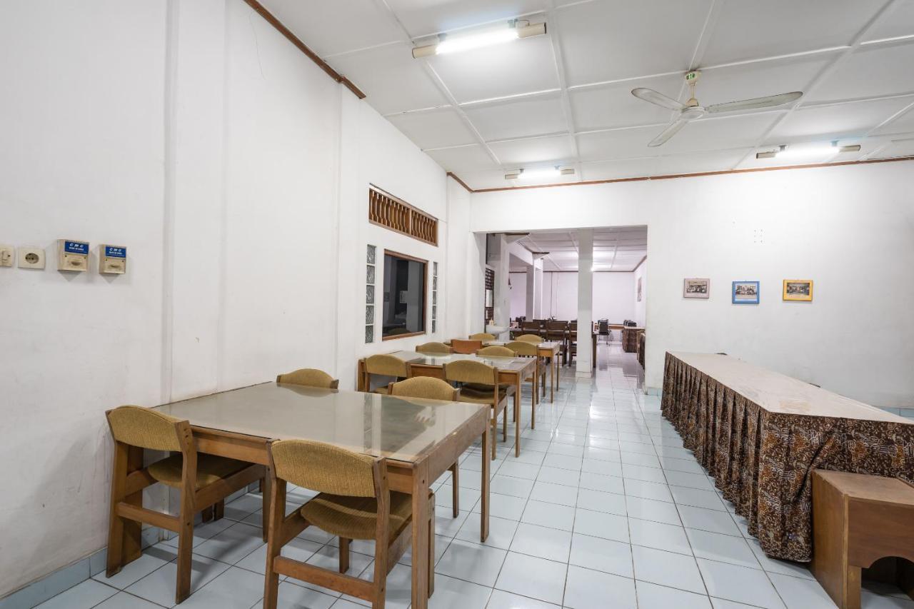 Super Oyo 1778 Omah Duwet Hotel Beran Kidul Kültér fotó