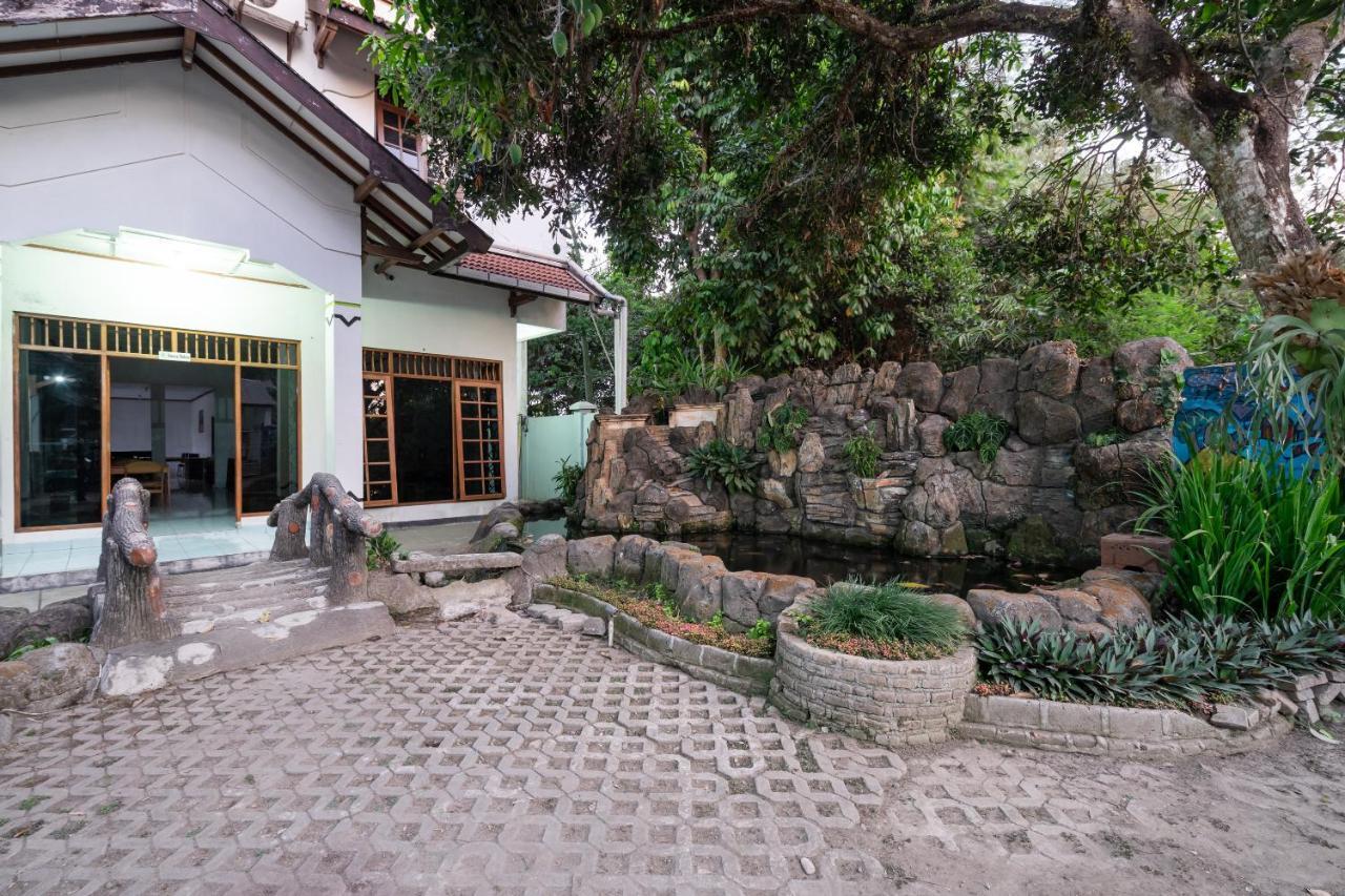 Super Oyo 1778 Omah Duwet Hotel Beran Kidul Kültér fotó