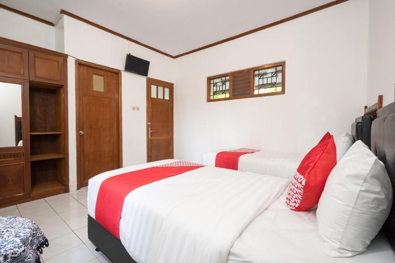 Super Oyo 1778 Omah Duwet Hotel Beran Kidul Kültér fotó